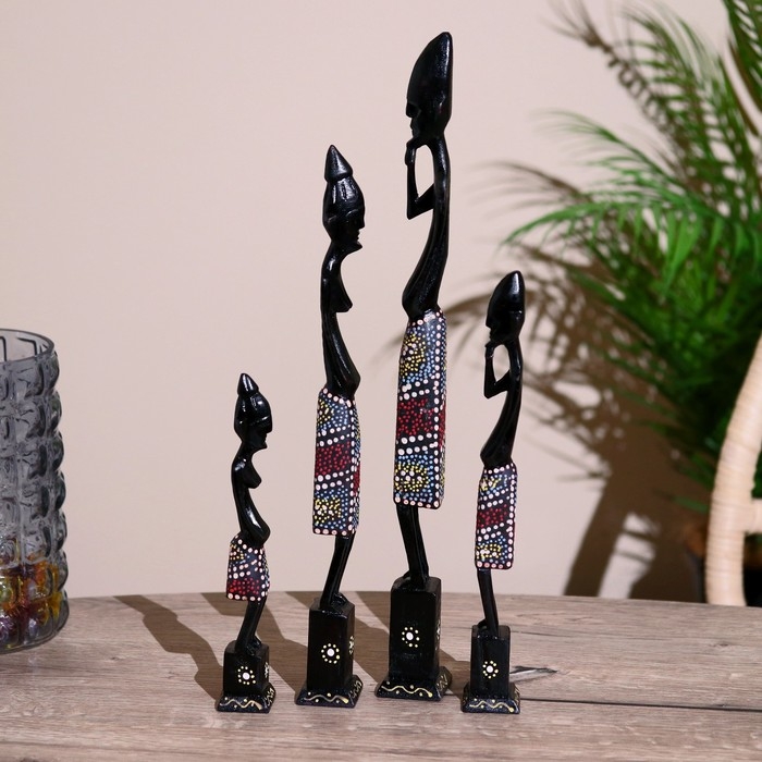 Статуэтки "Семья аборигенов" дерево (набор 4 штуки) 40,30,25,20 см   МИКС