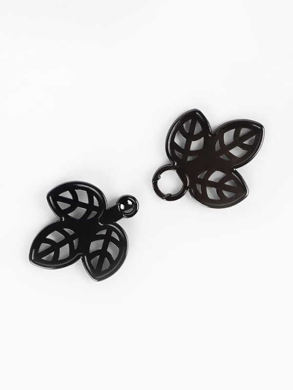 Декоративная застёжка &laquo;Листья&raquo;, 5,5 &times; 2,6 см, цвет чёрный