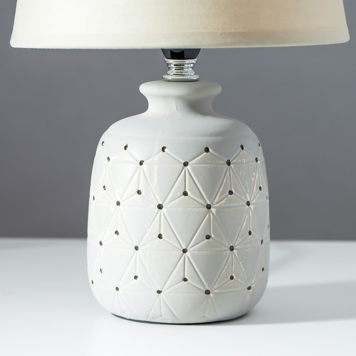 Лампа настольная 16735/1WT E14 40Вт белый  h.31см RISALUX