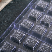 Форма для конфет и шоколада KONFINETTA &laquo;Пористый шоколад&raquo;, 33&times;16,5&times;2,5 см, 18 ячеек 3&times;3&times;1 см, цвет прозрачный