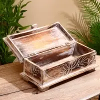 Шкатулка "Цветы" 40х20х18 см, дерево албезия, светло-коричневый