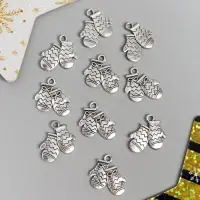 Декор для творчества металл "Варежки" серебро 1,7х1,6 см