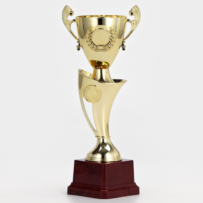 Кубок 097В, наградная фигура, золото, подставка пластик, 26 x 10 x 7,5 см.
