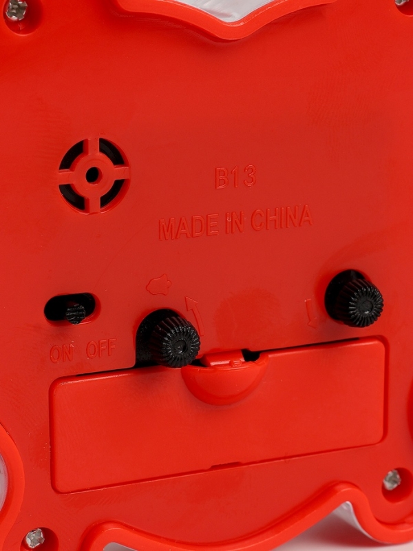 Часы будильник настольные "Сердце", на батарейках, 9 х 4 х 11.5 см