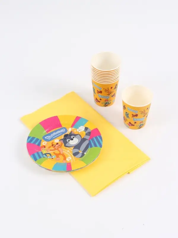 Посуда одноразовая бумажная на 10 персон &laquo;Простоквашино&raquo;: стаканы, тарелки, скатерть, Союзмультфильм