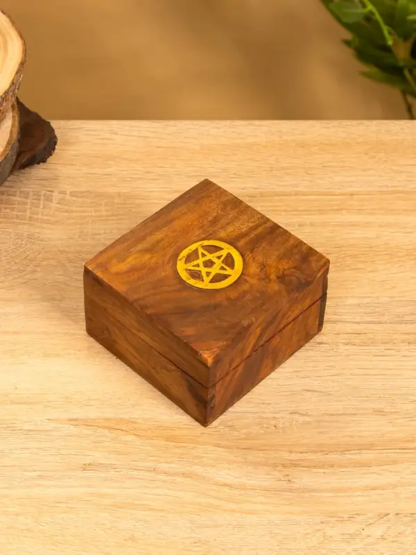 Шкатулка "Пентакль" 10х10х6 см, дерево шишам