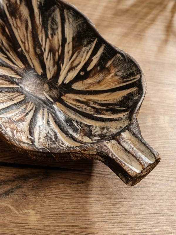 Блюдо "Лист" дерево Джати, 35х18х6 см
