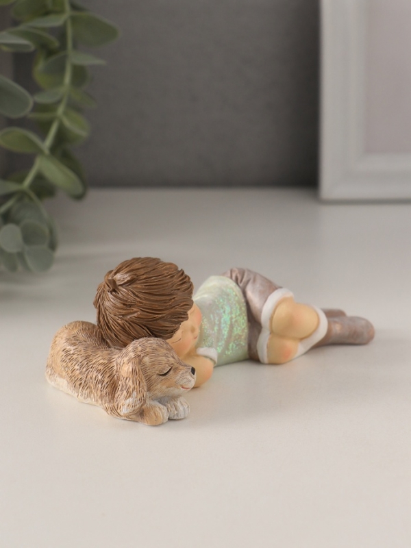 Сувенир полистоун "Лучшие друзья - малыш и собака" 11х6,5х4 см