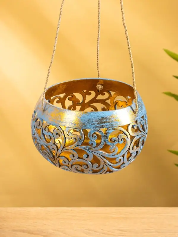 Подсвечник подвесной из кокоса, 14&times;14&times;10 см, голубой-золотой