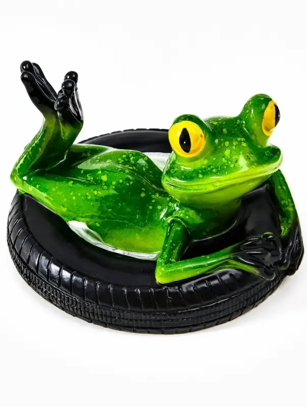 Садовая фигура 14 х 13 х 9,5 см "Лягушка на шине" Водоплавающая