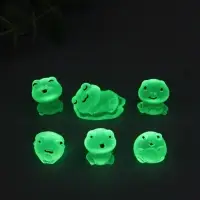 Сувенир эпоксидная смола флюоресцентный "Лягушата" набор 6 шт 3,2х2,5х2 см