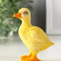 Сувенир полистоун "Жёлтый утёнок" 4,8х7,5х9,2 см