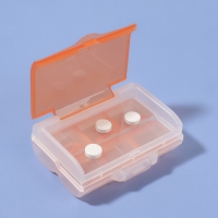 Таблетница &laquo;Комбо&raquo;, 9 &times; 7 &times; 3,5 см, 7 секций, цвет МИКС