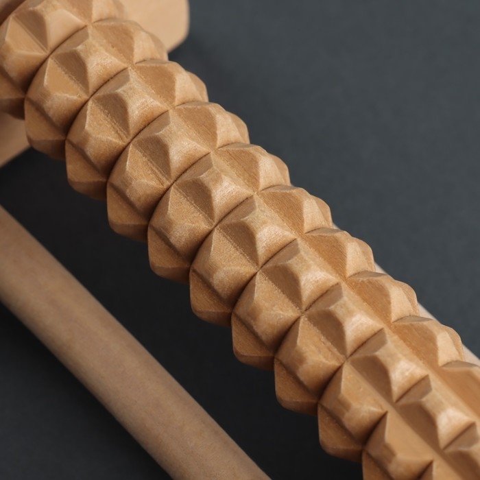 Массажёр для ног с шипами, деревянный, роликовый, 1 ряд, 14,5 &times; 7,8 &times; 4,5 см