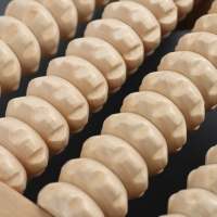 Массажёр для ног &laquo;Ножное счастье&raquo;, 17 &times; 14 &times; 6 см, 6 рядов, деревянный