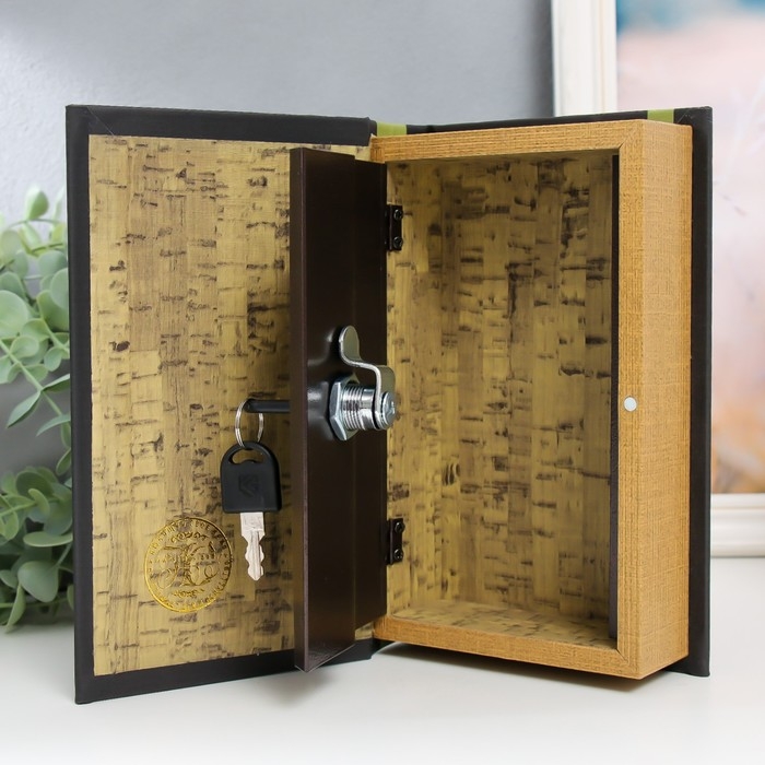 Сейф-книга дерево кожзам "Зелёная земля" 21х13х5 см