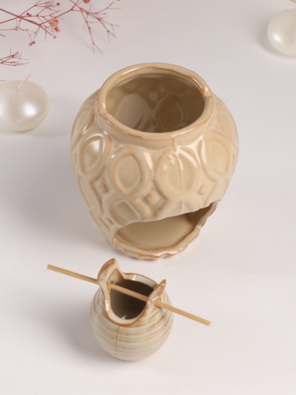 Аромалампа керамика "Кувшин" бежевая 9х9х11 см