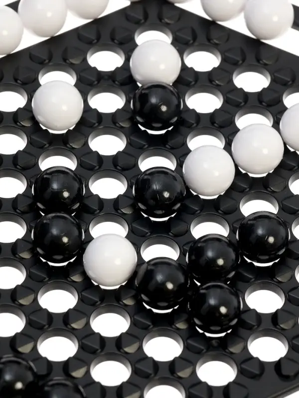 Настольная игра "За гранью"