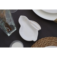 Блюдо Доляна &laquo;Зайка в золотом&raquo;, 20,5&times;15,5&times;3,2 см, цвет белый