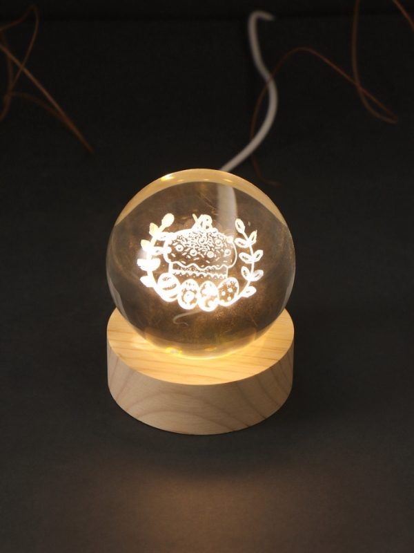 Сувенир стекло подсветка "Шар. Пасхальная корзинка" d=6 см подставка дерево, USB