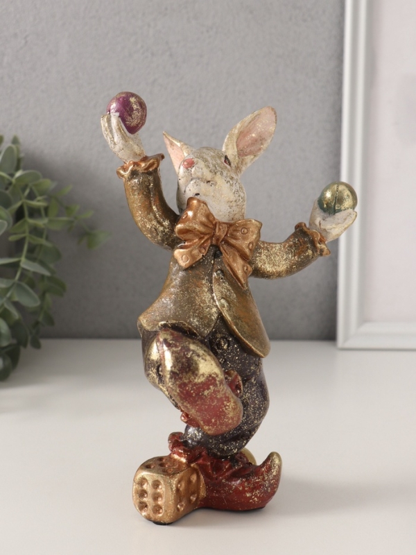 Сувенир полистоун "Цирковой кролик-жонглёр" 12,5х15х20 см