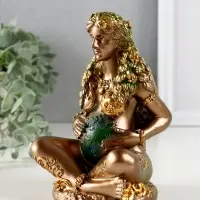 Сувенир полистоун "Природа-мать" 10,5х9,3х17 см