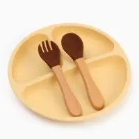 Тарелка детская секционная с ложкой и вилкой, 3 секции, молочный, Mum&Baby