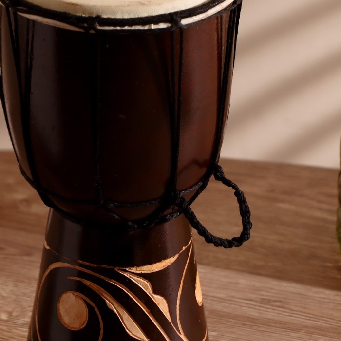 Сувенирный музыкальный инструмент барабан джембе "Светлый" 30х17х17 см МИКС