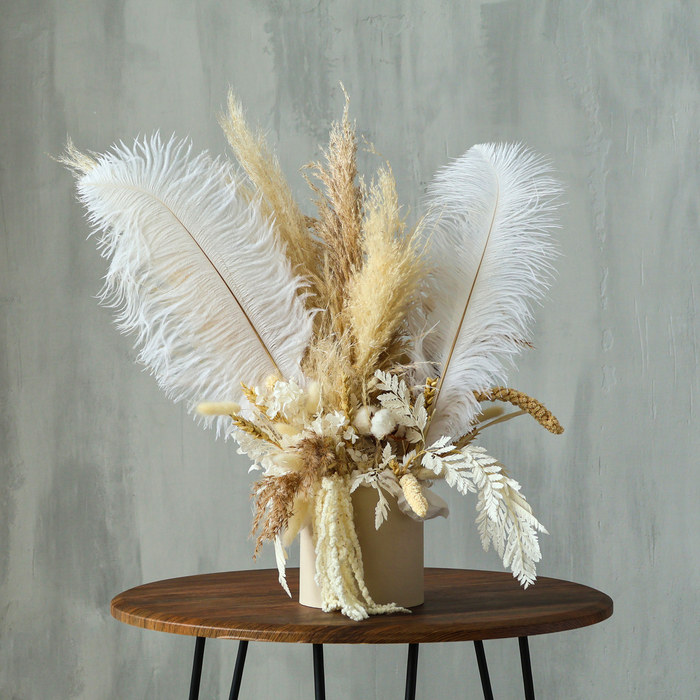 Перо для декора, длина: от 45 до 50 см, цвет белый