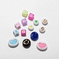 Набор для создания украшений &laquo;Ассорти&raquo;, 15 видов бусин, ножницы, леска 0,8 мм