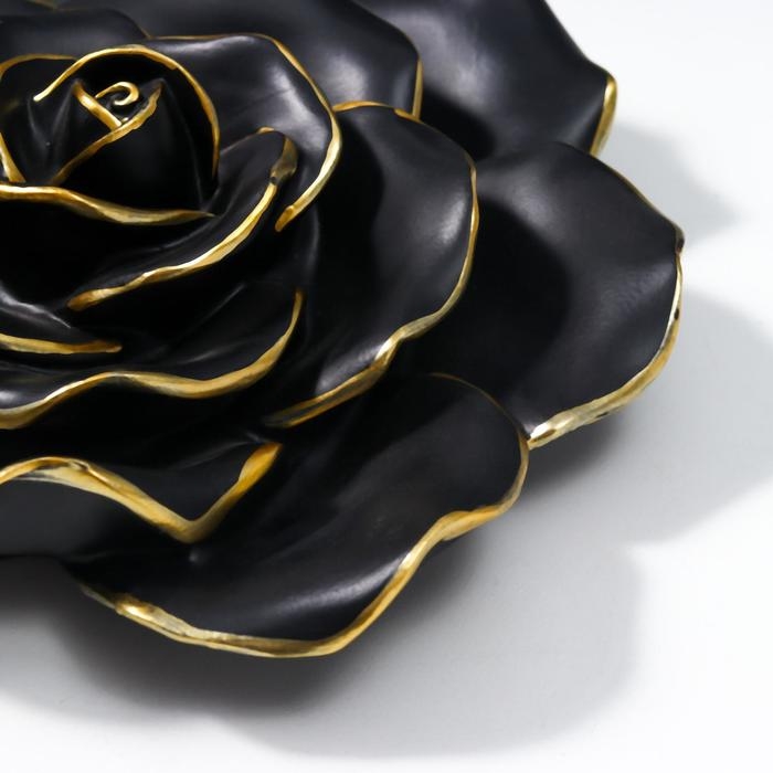 Сувенир полистоун панно "Чёрная королевская роза" с золотом 20х19х6 см