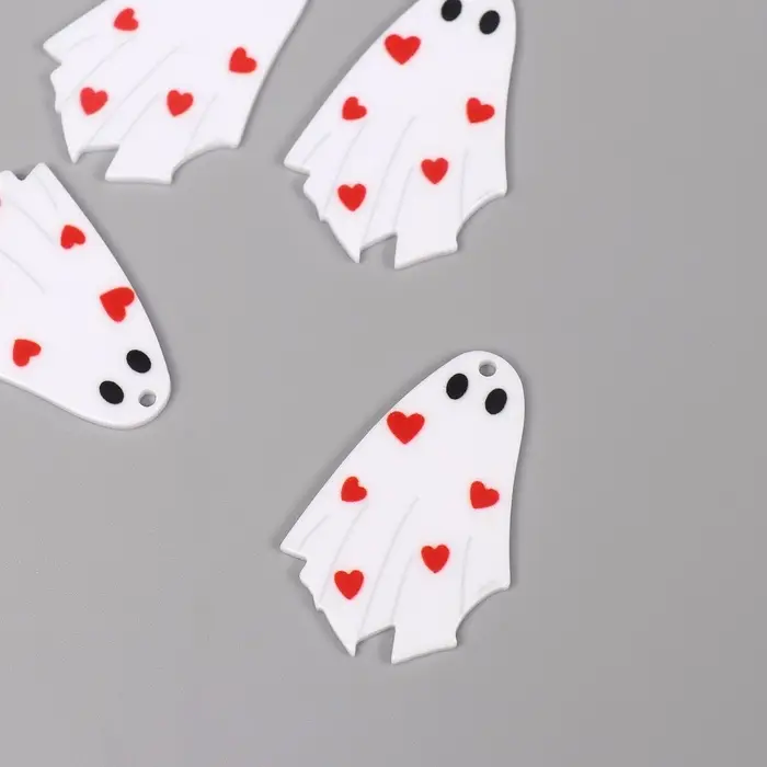 Декор для творчества акрил "Привидение с сердечками" 3,7х2,6х0,2 см