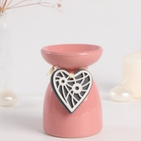 Аромалампа керамика "Резное сердце" розовая 8х8х11,2 см