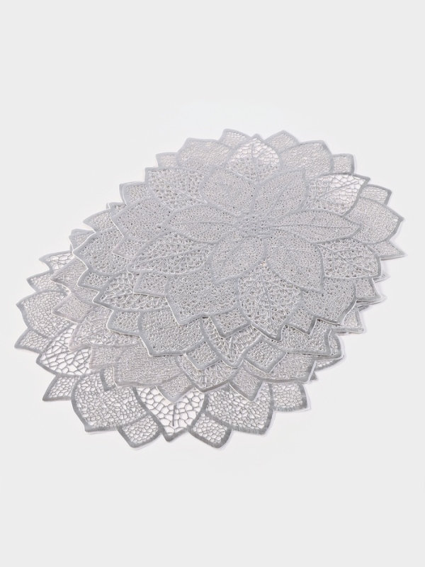 Салфетка сервировочная на стол &laquo;Цветок&raquo;, d=43 см, цвет серебряный