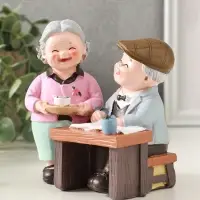 Сувенир полистоун "Дедуля с бабулей - семейные будни" 13х8,5х12 см