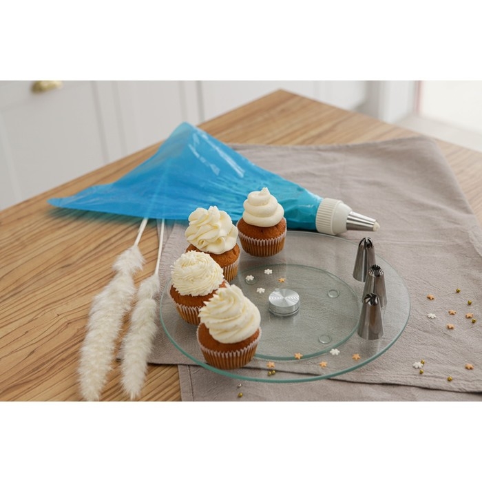 Набор кондитерский, 7 предметов: 2 мешка, 4 насадки d=2,5 см, адаптер