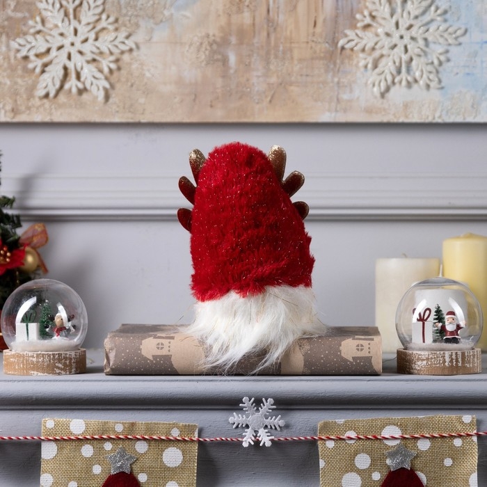 Светодиодная фигура &laquo;Гном красный&raquo; 12 &times; 19 &times; 12 см, текстиль, батарейки AG10х3 (в комплекте), свечение тёплое белое