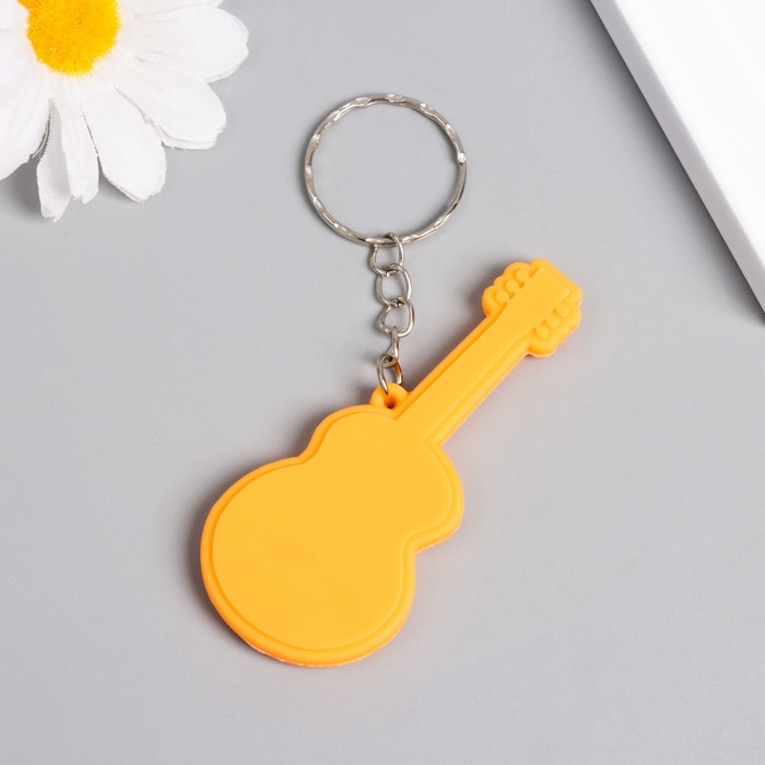 Брелок резина "Музыкальный инструмент" МИКС 5х2,3х0,4 см