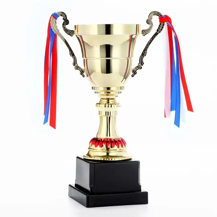 Кубок 185В, наградная фигура, золото, триколор, подставка пластик, 26 &times; 16 &times; 8,5 см.