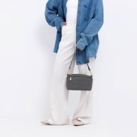 Сумка женская кросс-боди на молнии, цвет серый