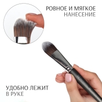 Кисть для макияжа &laquo;PREMIUM&raquo;, 17,5 см, цвет чёрный