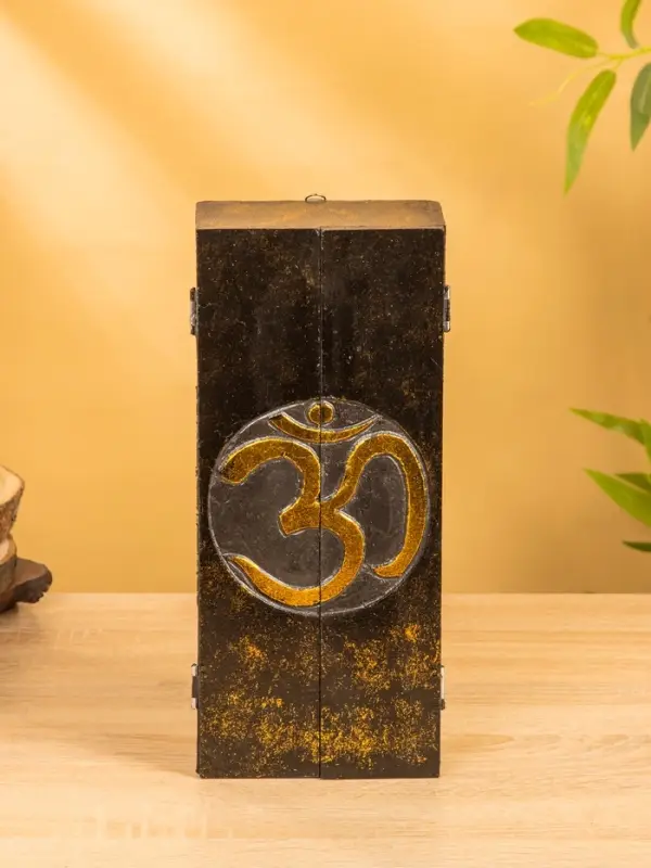 Ключница "Ом" (6 крючков) 14х7х32 см, МДФ