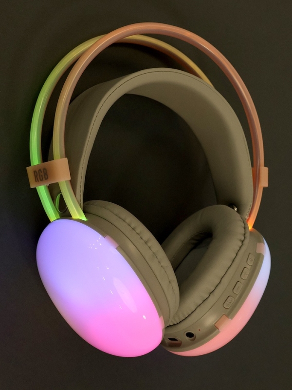 Наушники полноразмерные Mybit W-33, RGB подсветка, BT5.3, 800 мАч, Type-C, розовые