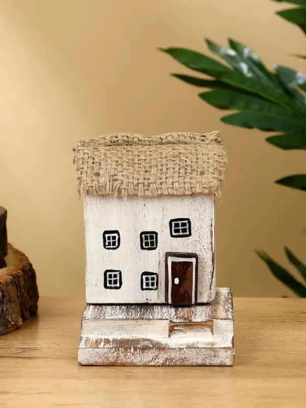 Сувенир "Дом" дерево Албезия 9х11х11 см, цв. белый