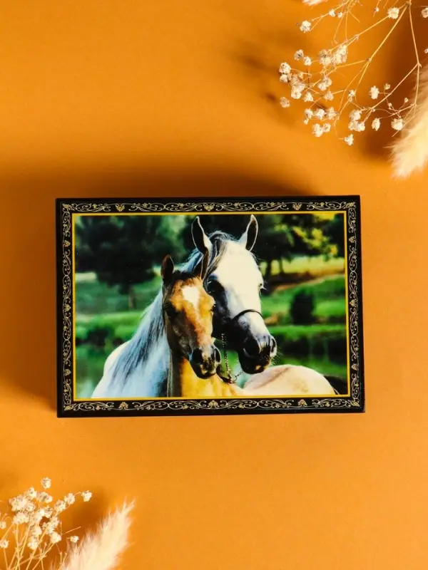 Шкатулка &laquo;Лошадь с жеребёнком&raquo;, 10&times;14 см, лаковая миниатюра