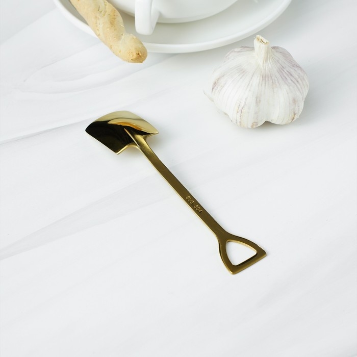 Ложка десертная из нержавеющей стали Magistro &laquo;Лопата&raquo;, длина 15,5 см, форма прямоугольная, цвет золотой