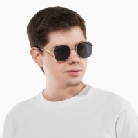 Очки солнцезащитные uv 400, дужка 13.1 см, ширина 12.4 см, линза 5.1&times;5.3 см