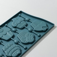 Форма для леденцов Доляна &laquo;Капкейк&raquo;, силикон, 27,5&times;16,5 см, 6 ячеек (6&times;7 см), с палочками, цвет МИКС