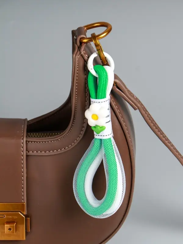 Брелок на карабине "Цветок. Шнур-сетка" двойной шнур 0,7 см бело-зелёный 14,5х2х1,7 см