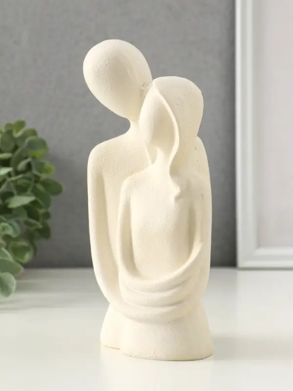 Бюст полистоун "Влюблённые - объятия" песочный 9х7,5х19,5 см